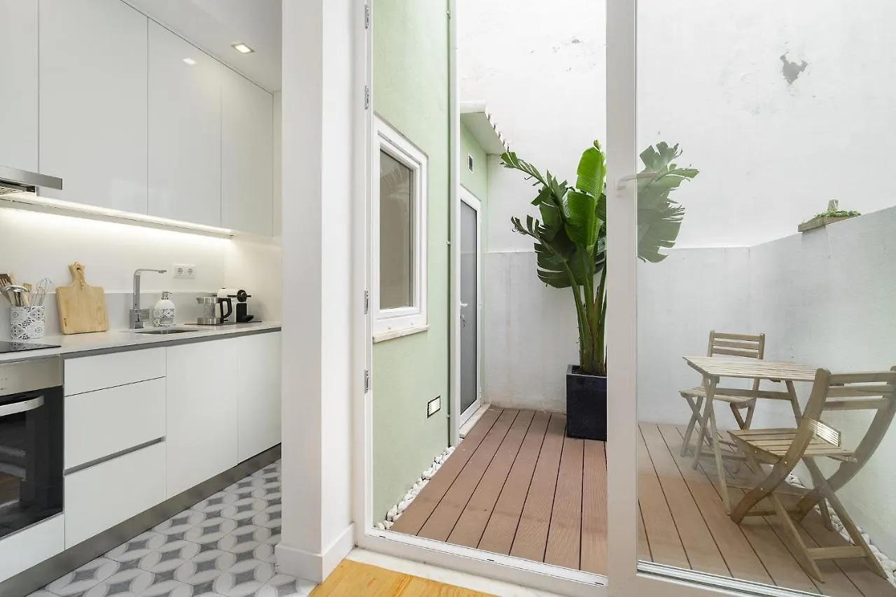 Whome Chic 1-Bed W/ Patio Perfect To Explore Lisboa البرتغال
