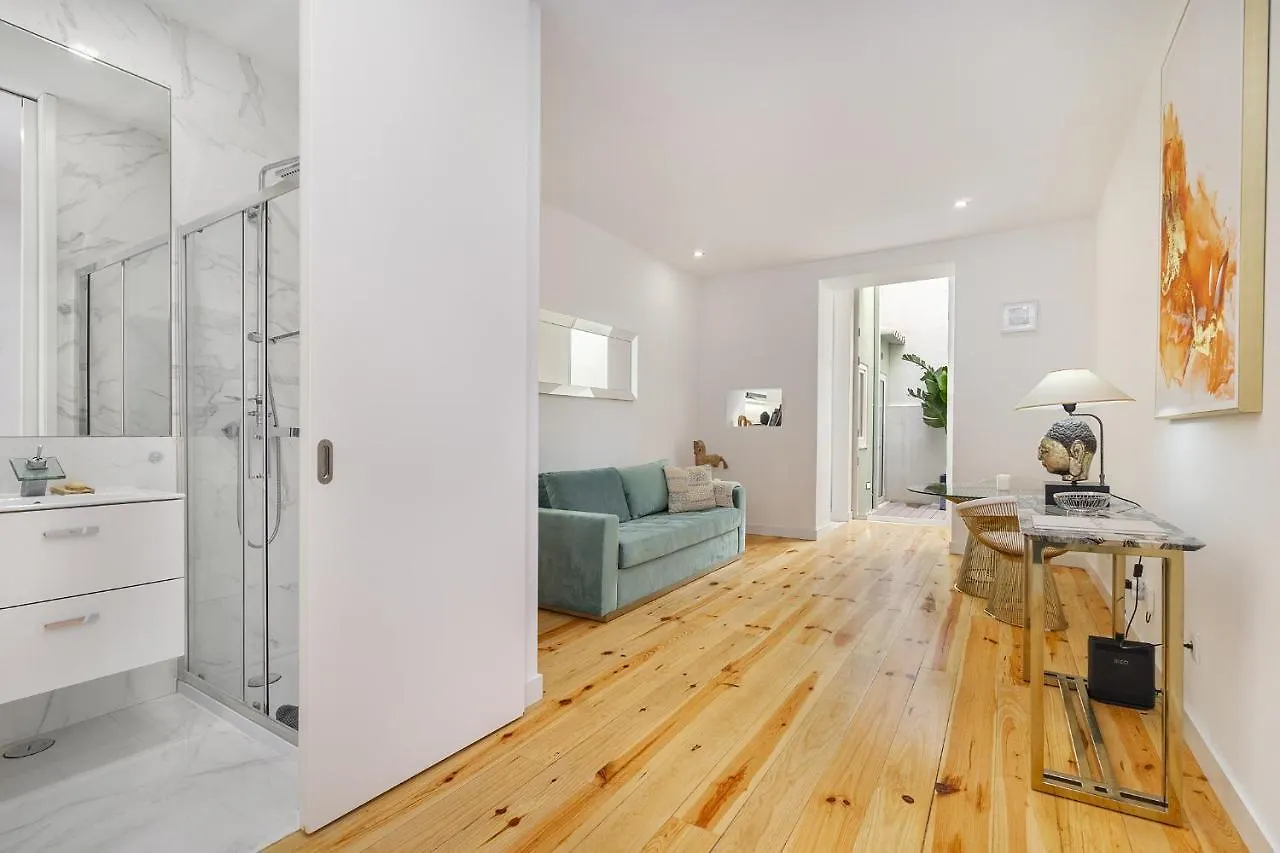 Whome Chic 1-Bed W/ Patio Perfect To Explore Lisboa 0*,  البرتغال